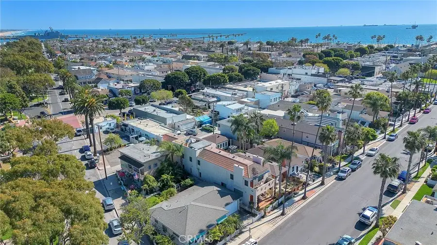 236 8th St, Seal Beach, CA 90740 - #3