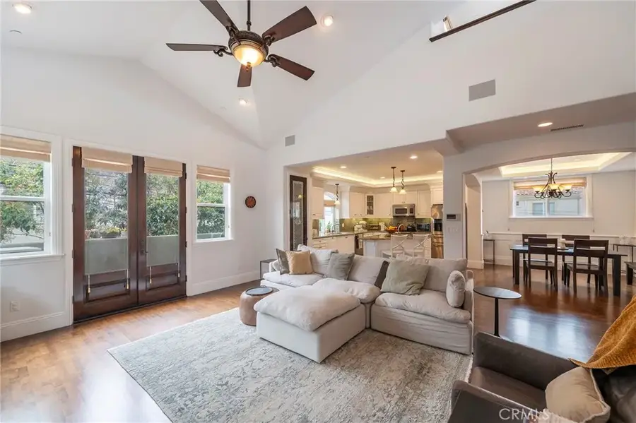 2224 Gates Avenue #B, Redondo Beach, CA 90278 - #2