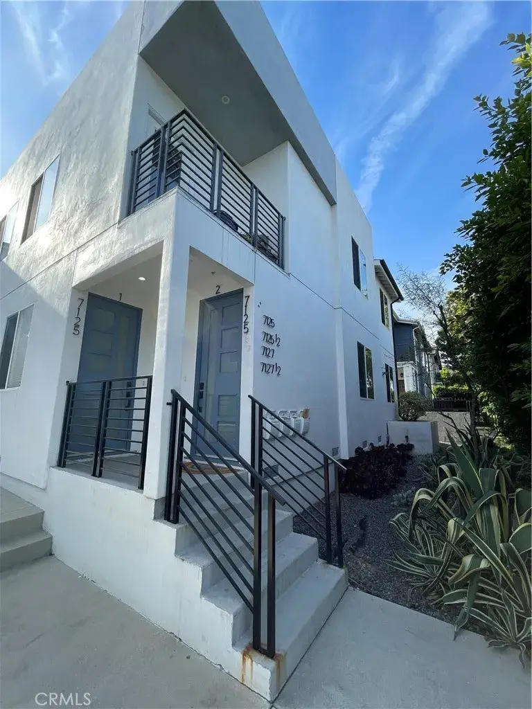 7125 S La Cienega, Los Angeles, CA 90045 - #1