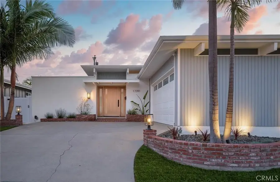 17391 Alta Vista Circle, Huntington Beach, CA 92647 - #3