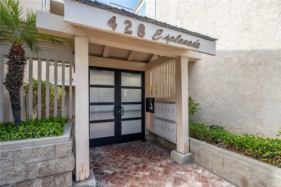 428 Esplanade #302, Redondo Beach, CA 90277 - #3