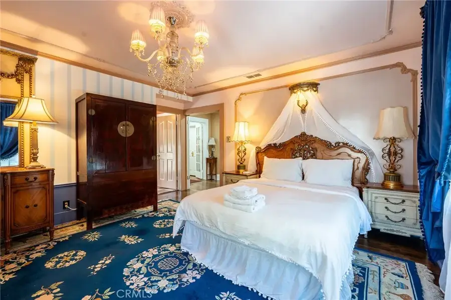1900 Taft, Los Angeles, CA 90068 - #3