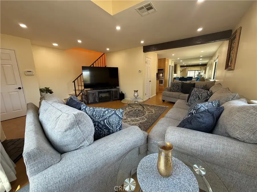 19231 Sherman Way #36, Reseda, CA 91335 - #2