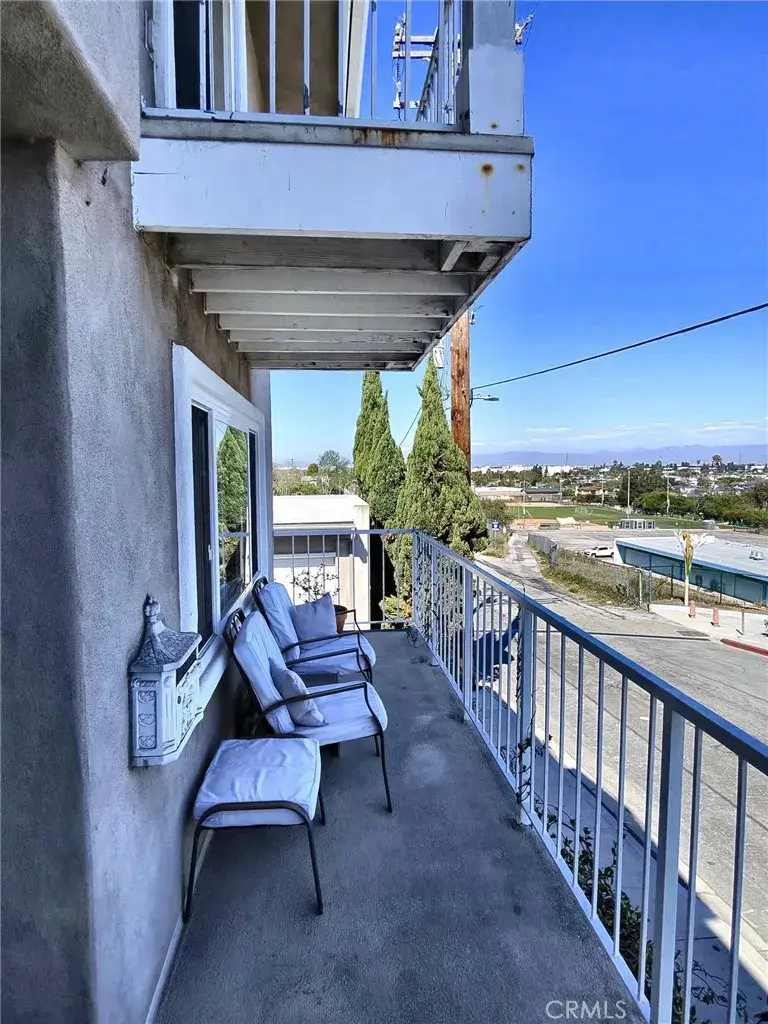 1467 12th Street, Manhattan Beach, CA 90266 - #3