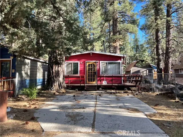 824 W Sherwood Boulevard, Big Bear City, CA 92314 - #1