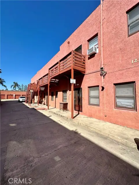 1229 E 4th Street, Long Beach, CA 90802 - Image #2