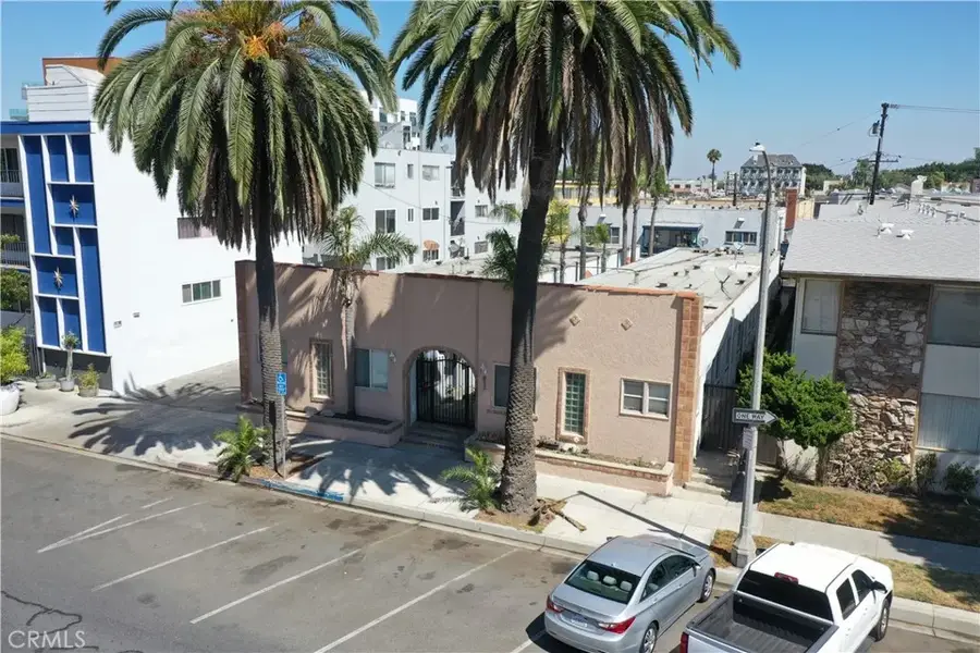 833 E 1st Street, Long Beach, CA 90802 - Image #3
