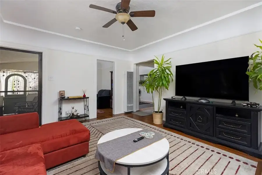 216 W 23rd Street, Long Beach, CA 90806 - Image #2