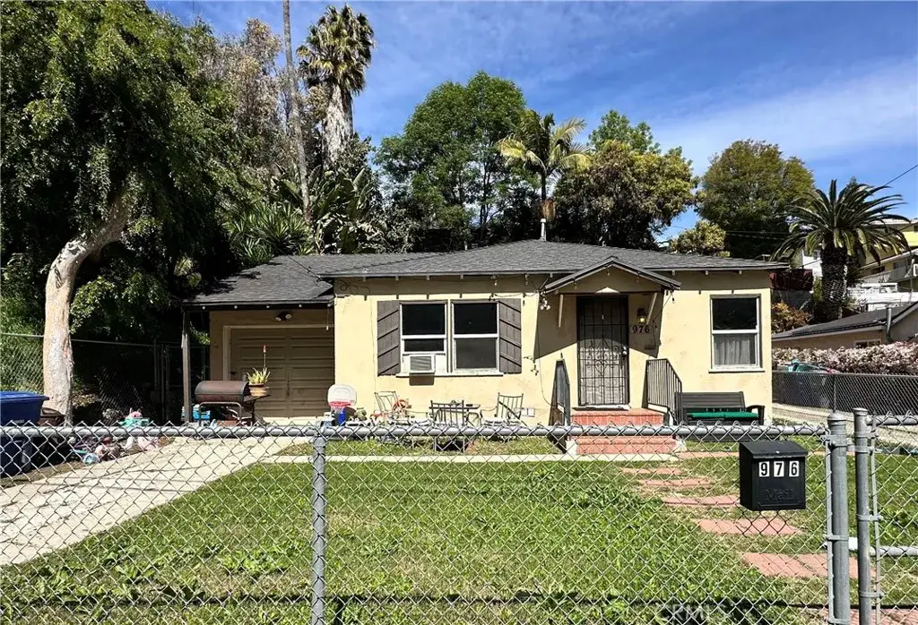 974 W 5th Street, San Pedro, CA 90731 - Image #1