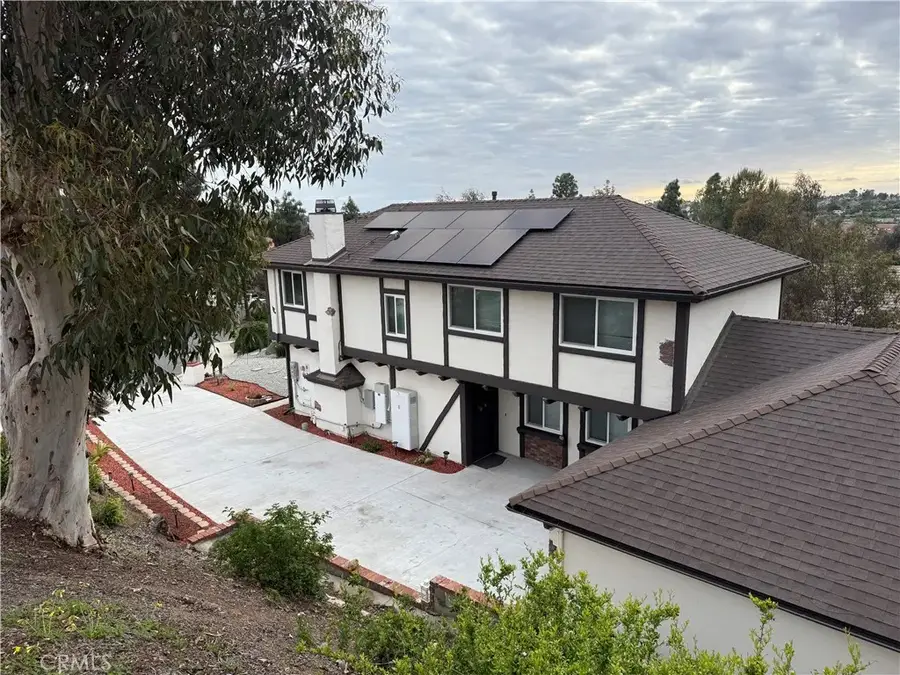 329 Nicole Drive, Vista, CA 92084 - Image #2