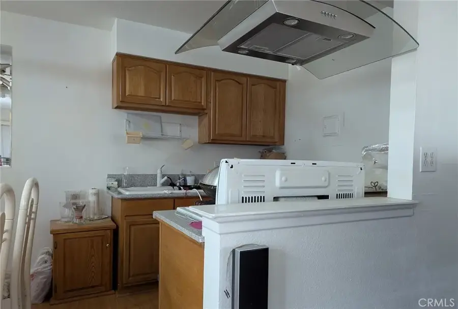 522 W Culver Avenue West, Orange, CA 92868 - Image #3