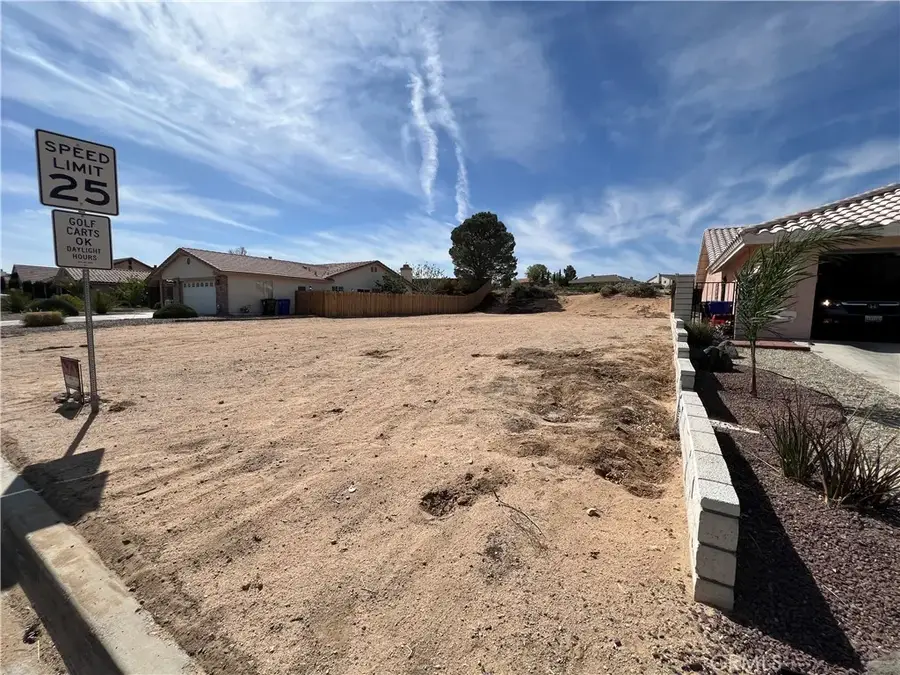 27506 Silver Lakes Pkwy, Helendale, CA 92342 - Image #3