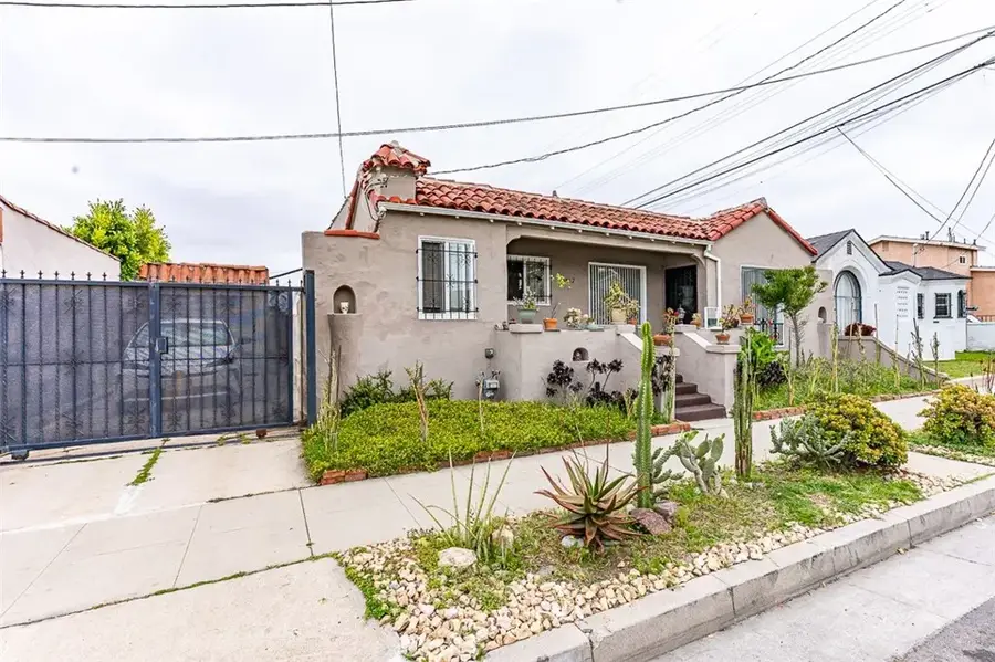 8462 S Denker Avenue, Los Angeles, CA 90047 - #2