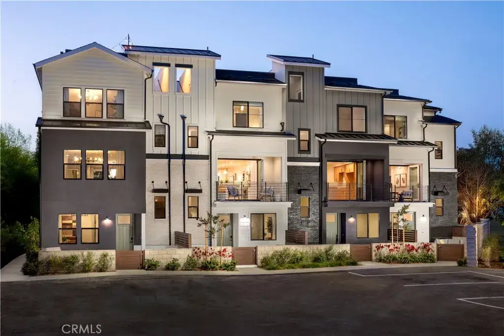 19041 Main Street #109, Huntington Beach, CA 92648 - Image #1
