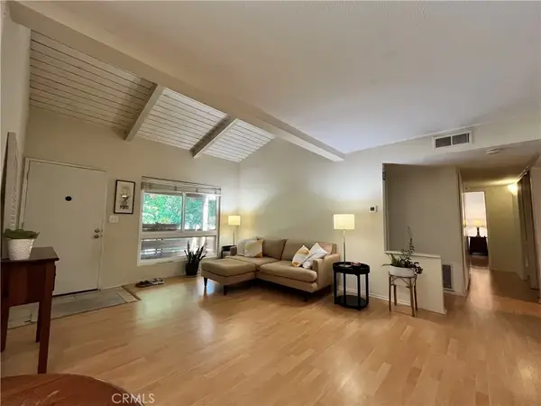 3719 Country Club Drive #8, Long Beach, CA 90807