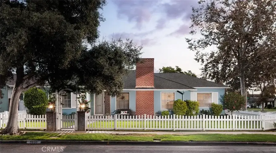 1030 W 19th Street, Santa Ana, CA 92706 - Image #3