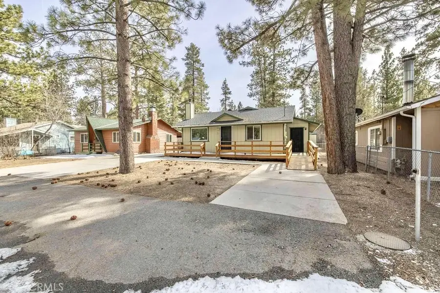 632 E Meadow Lane, Big Bear City, CA 92314 - Image #3