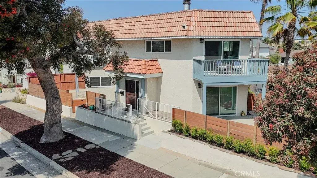 318 S Lucia Avenue, Redondo Beach, CA 90277 - Image #1