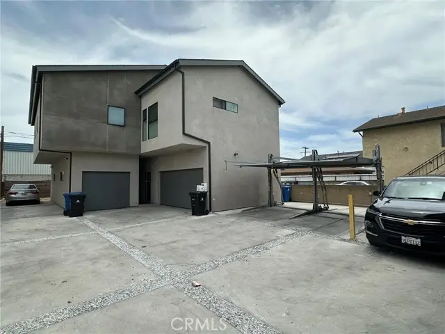 25134 Frampton Avenue, Harbor City, CA 90710 - Image #3