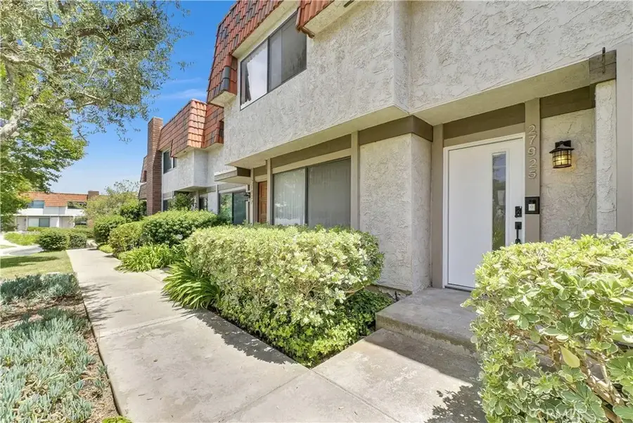 27925 Ridgebluff Court, Rancho Palos Verdes, CA 90275 - Image #2