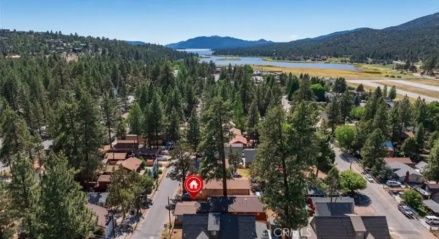 905 W Aeroplane Boulevard, Big Bear City, CA 92314 - Image #3