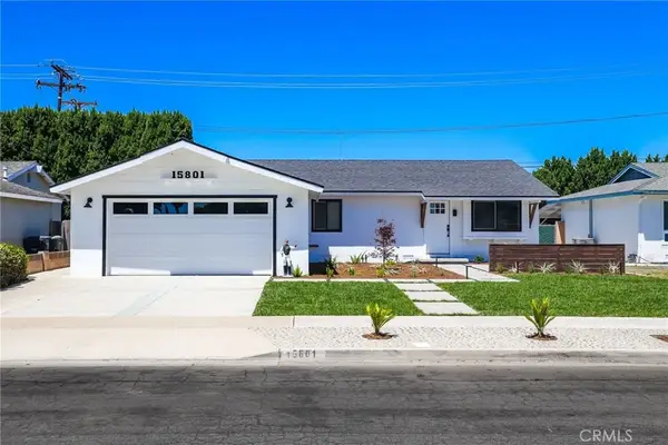 15801 Carrie Lane, Huntington Beach, CA 92647