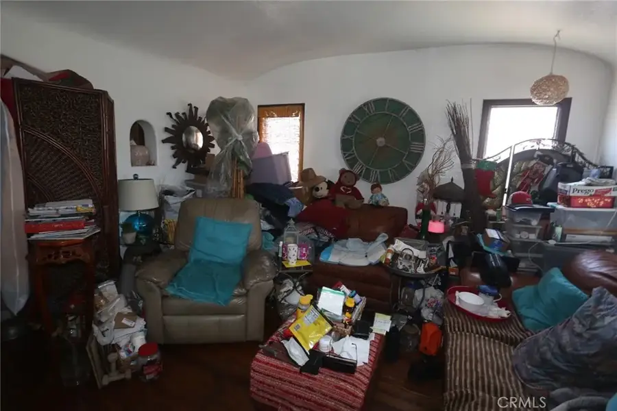 6072 Myrtle Avenue, Long Beach, CA 90805 - Image #3