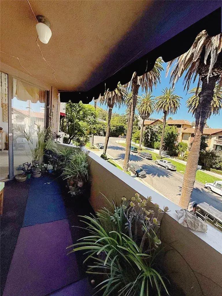 1745 Camino Palmero Street #440, Los Angeles, CA 90046 - Image #2