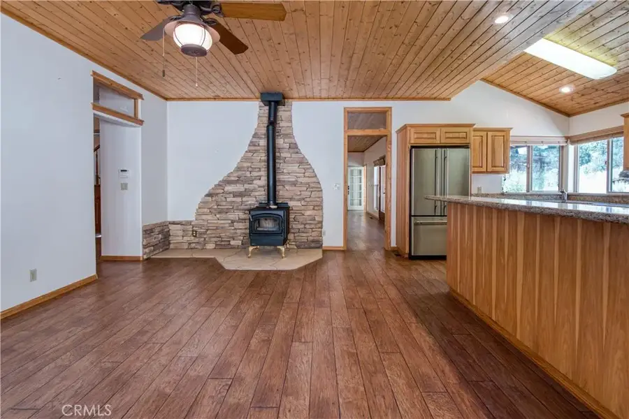 42574 Gold Rush Drive, Big Bear Lake, CA 92315 - Image #2