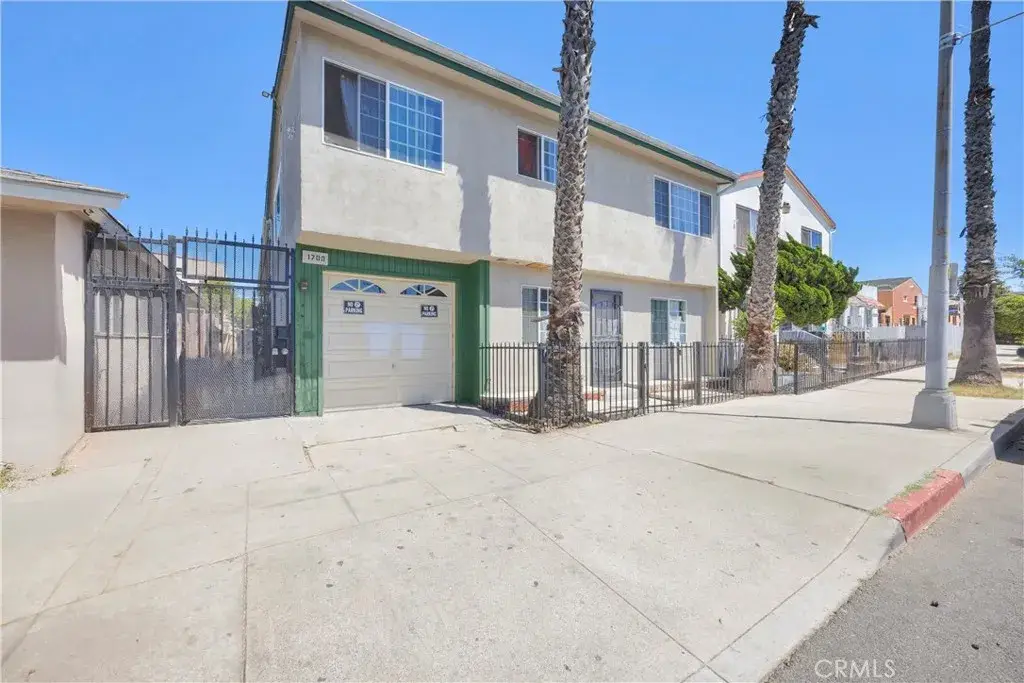1700 Pacific Avenue, Long Beach, CA 90813 - Image #1