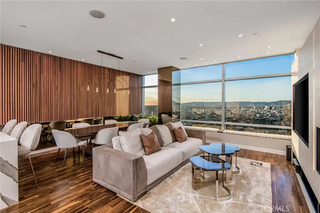 900 W Olympic Boulevard #38D, Los Angeles, CA 90015 - Image #1