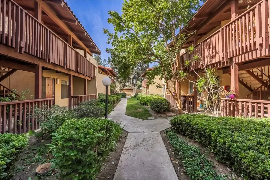 1040 W Macarthur Boulevard #35, Santa Ana, CA 92707 - Image #3