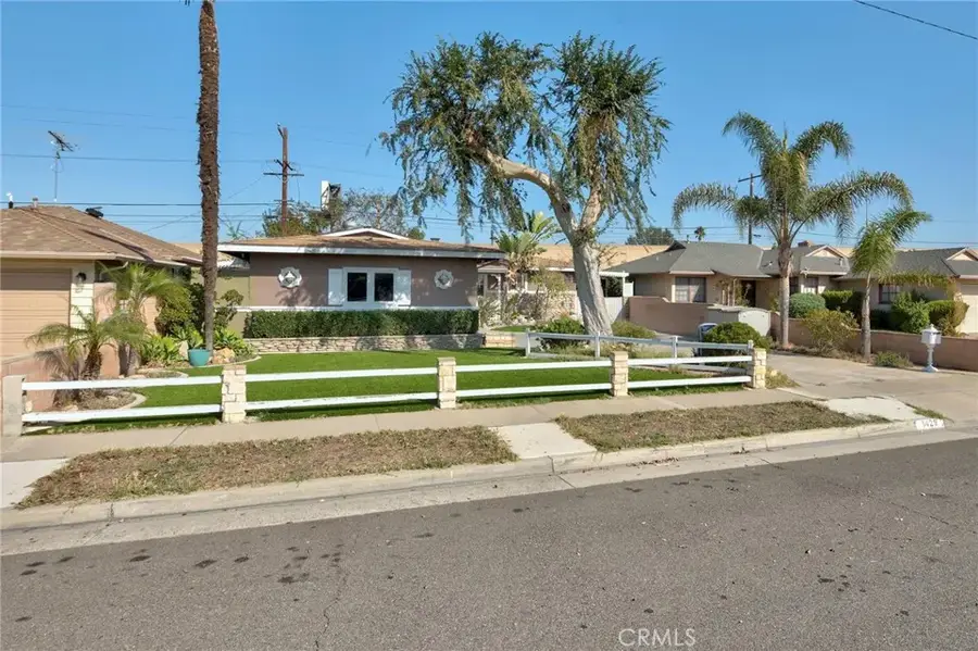 1429 E Rosewood Avenue, Anaheim, CA 92805 - Image #2