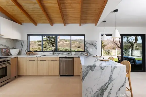 10141 Overhill Drive, North Tustin, CA 92705