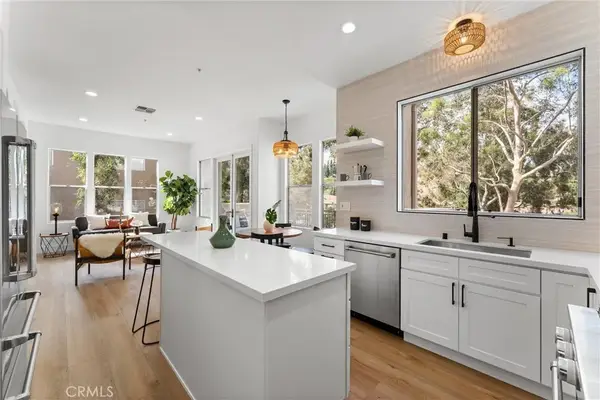 397 San Vicente Lane, Anaheim Hills, CA 92807