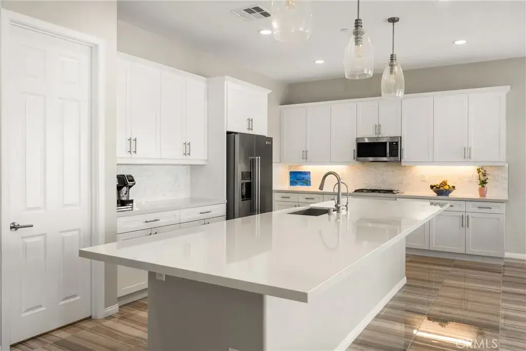 2310 Nova Way, Corona, CA 92883 - #1