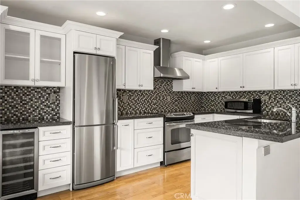 6004 Bixby Village Drive #21, Long Beach, CA 90803 - Image #1