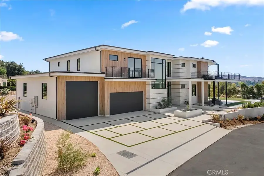 7653 Corto Road, Anaheim Hills, CA 92808 - Image #2