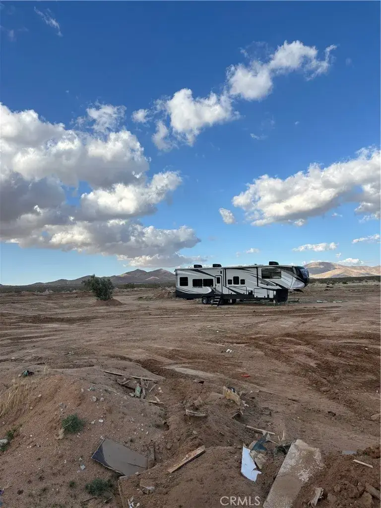 22727 Johnson, Apple Valley, CA 92307 - Image #2