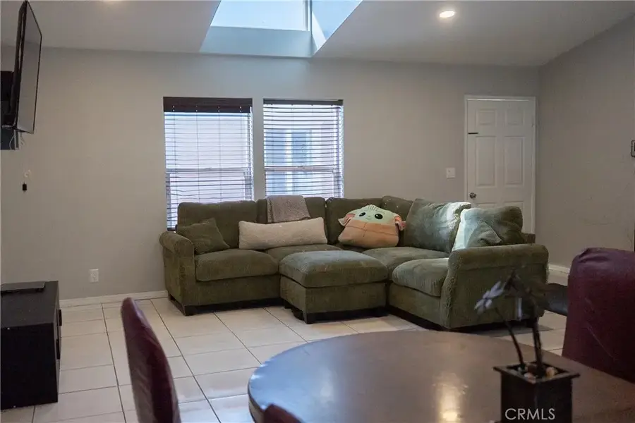 615 W Romneya, Anaheim, CA 92801 - Image #2