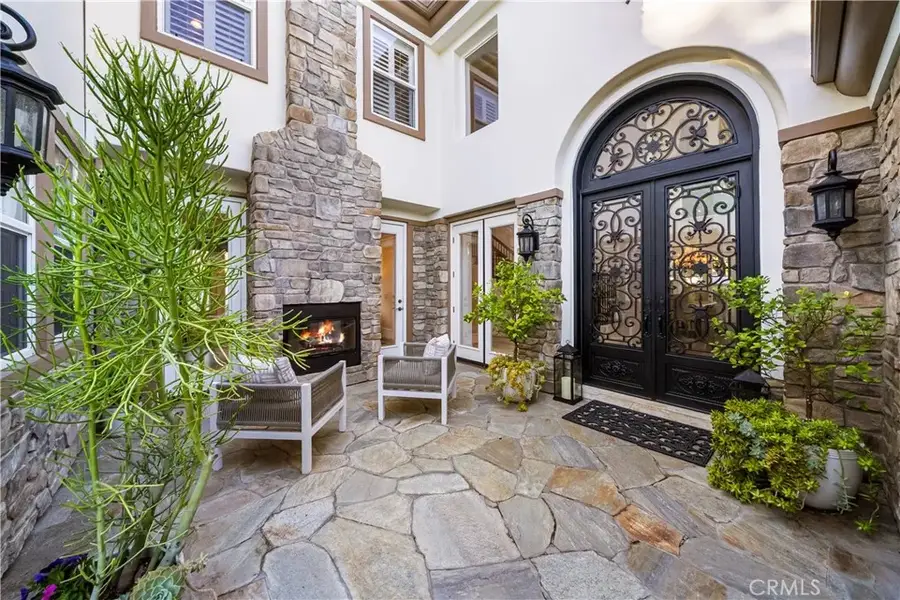 19731 Estate Circle, Huntington Beach, CA 92648 - Image #2