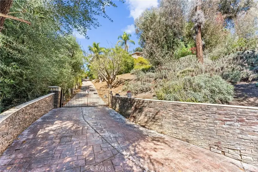 105 Reposado Drive, La Habra Heights, CA 90631 - Image #2