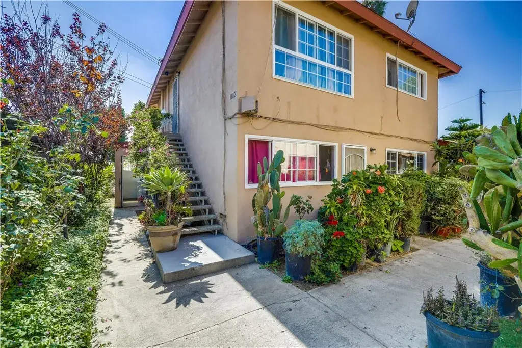 1813 Cedar, Santa Ana, CA 92707 - Image #1