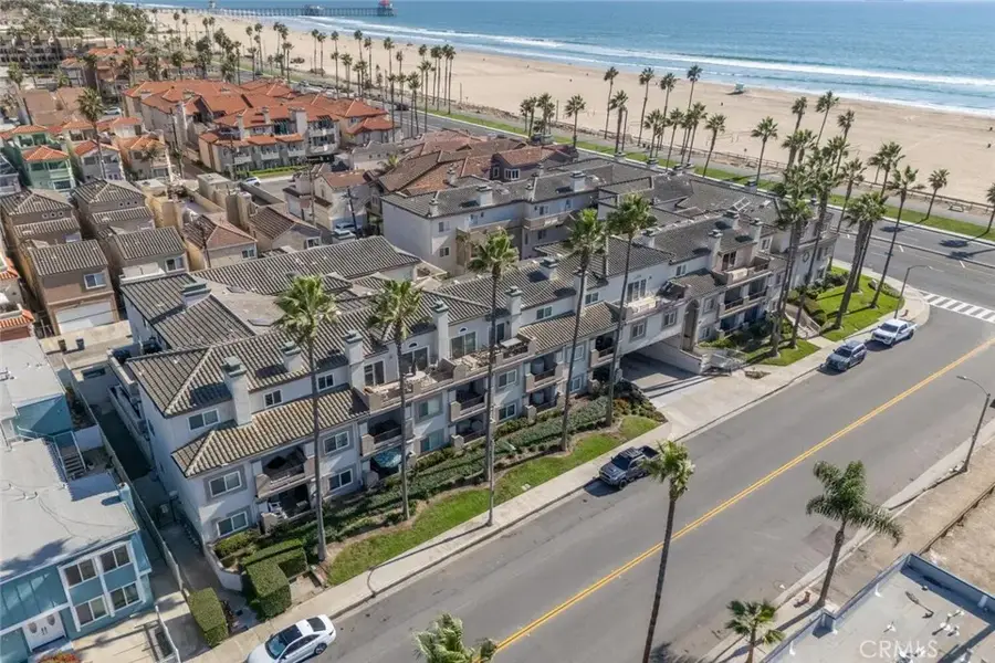 1516 Pacific Coast #101, Huntington Beach, CA 92648 - Image #3