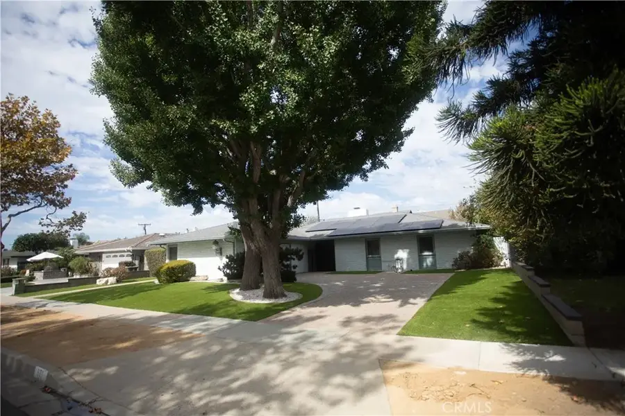 521 W Memory, Santa Ana, CA 92706 - Image #2