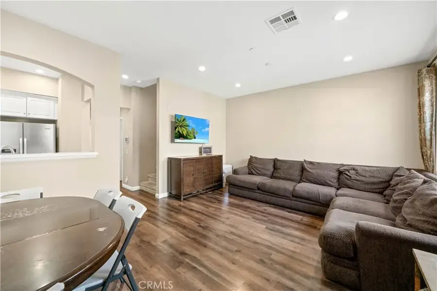 142 Hedge Bloom, Irvine, CA 92618 - Image #3