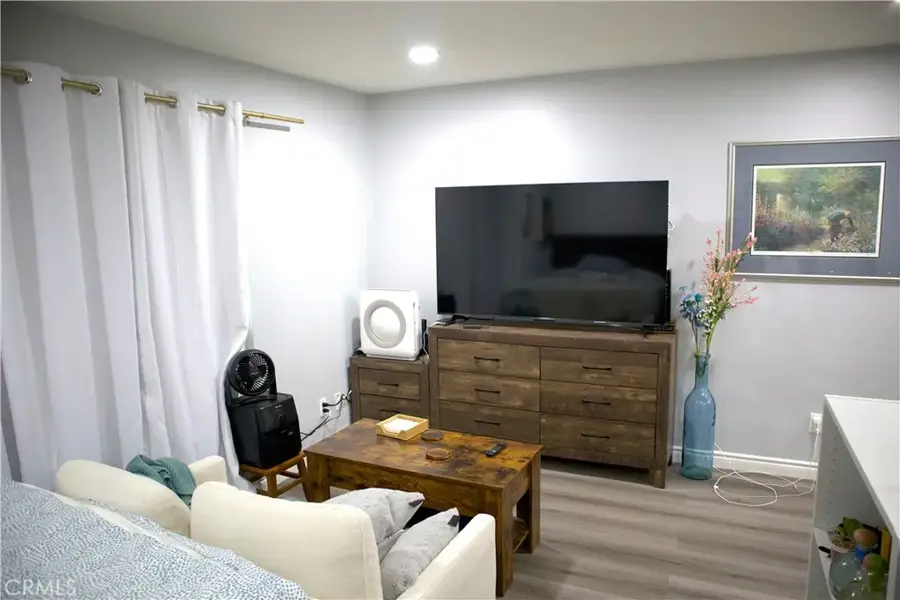 5585 E Pacific Coast, Long Beach, CA 90804 - Image #2