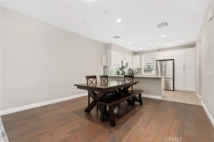 649 W Foothill Boulevard #2, Glendora, CA 91741 - Image #2