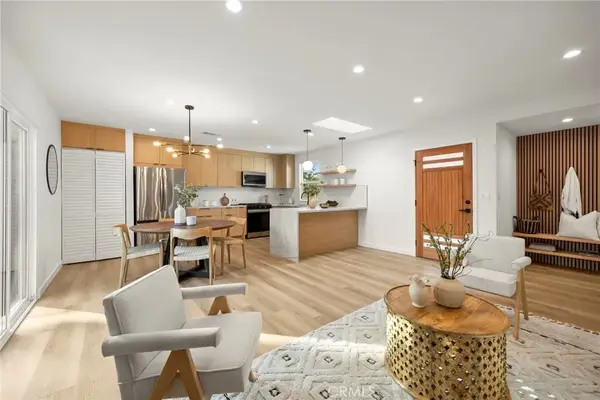 5250 W 137th St, Hawthorne, CA 90250