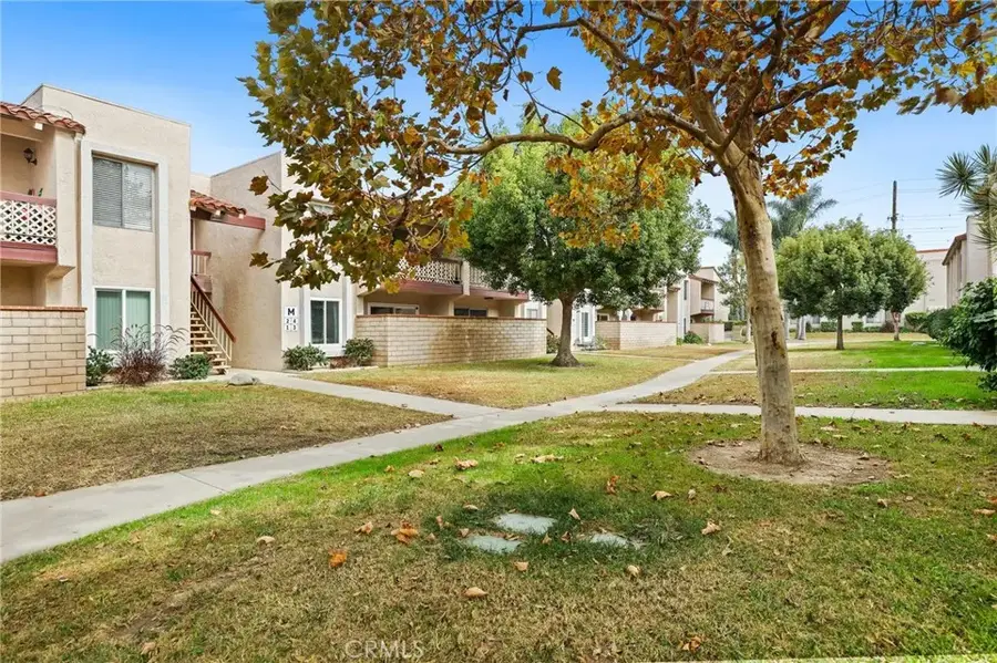 700 W La Veta Avenue #T4, Orange, CA 92868 - Image #3